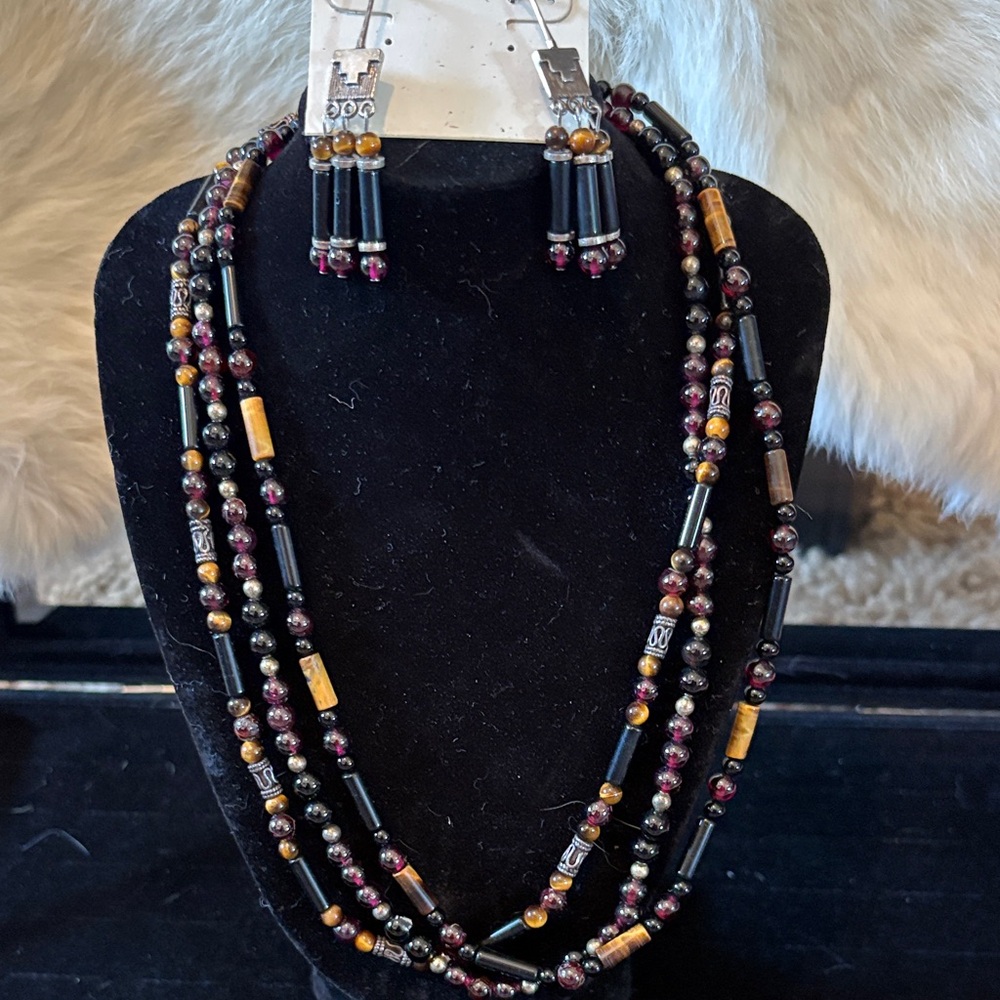 Elegant Multicolor semi precious Beaded Necklace and Earring Set